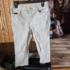 CHICO'S PERFECT STRETCH GIRLFRIEND SLIM LEG CAPRI ~~ 00/2 ~~ VERY NICE